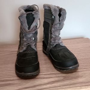 Winter boots